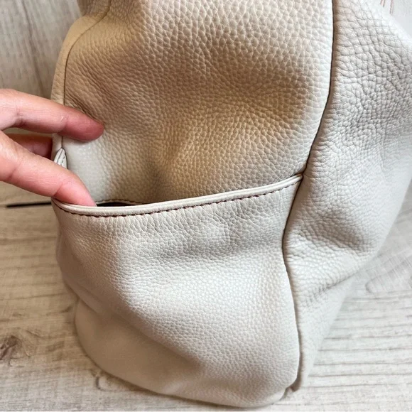 Hobo Sheila Large Satchel W Guitar Strap In Powder White - Picture 10 of 16